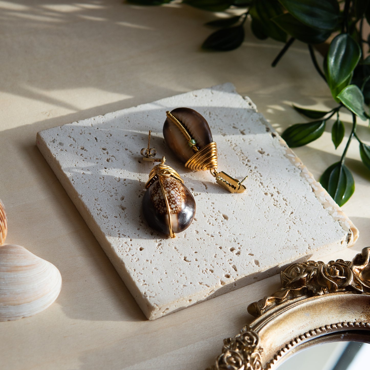 La Baleine Gold Earrings