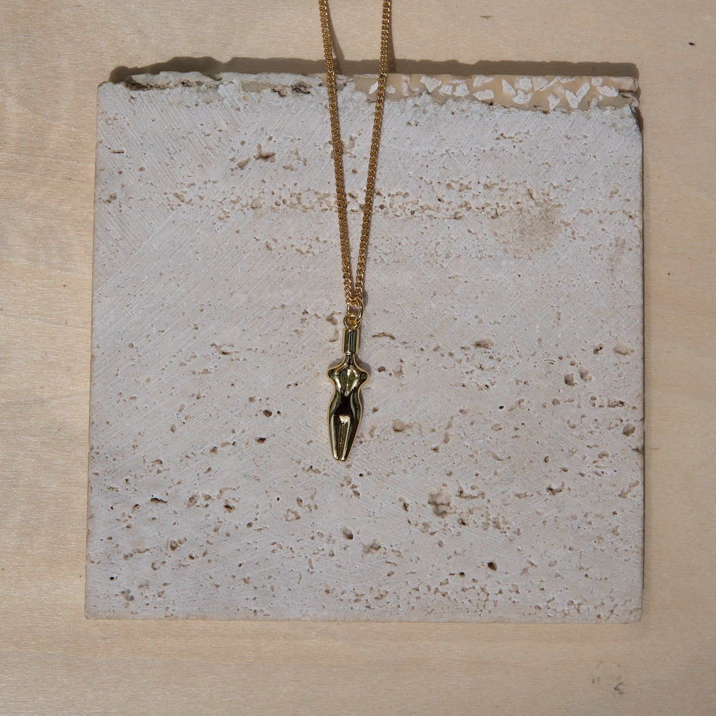 Wuri Gold Necklace