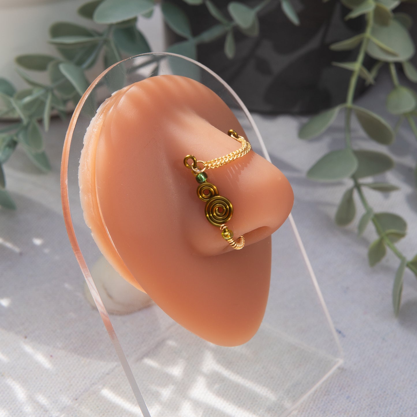 Yasigi gold bridge nose cuff