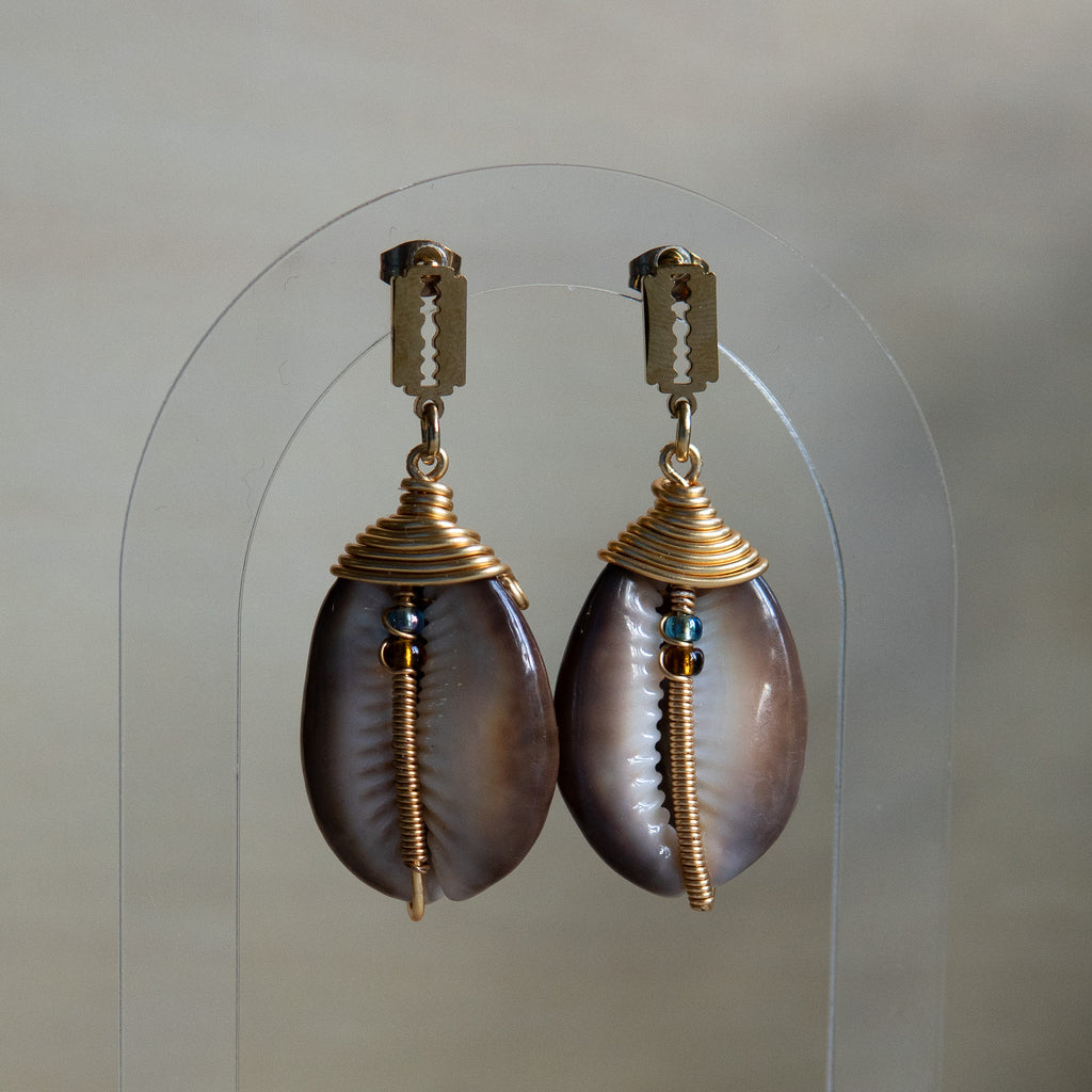 La Baleine Gold Earrings