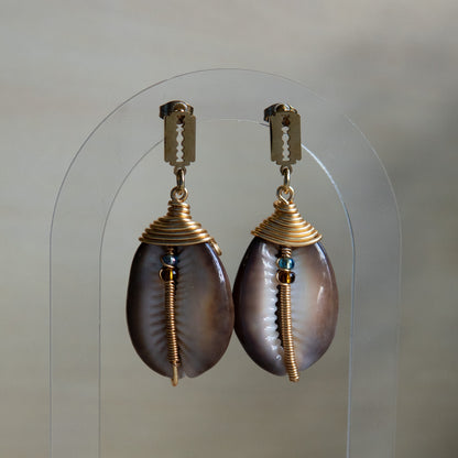 La Baleine Gold Earrings