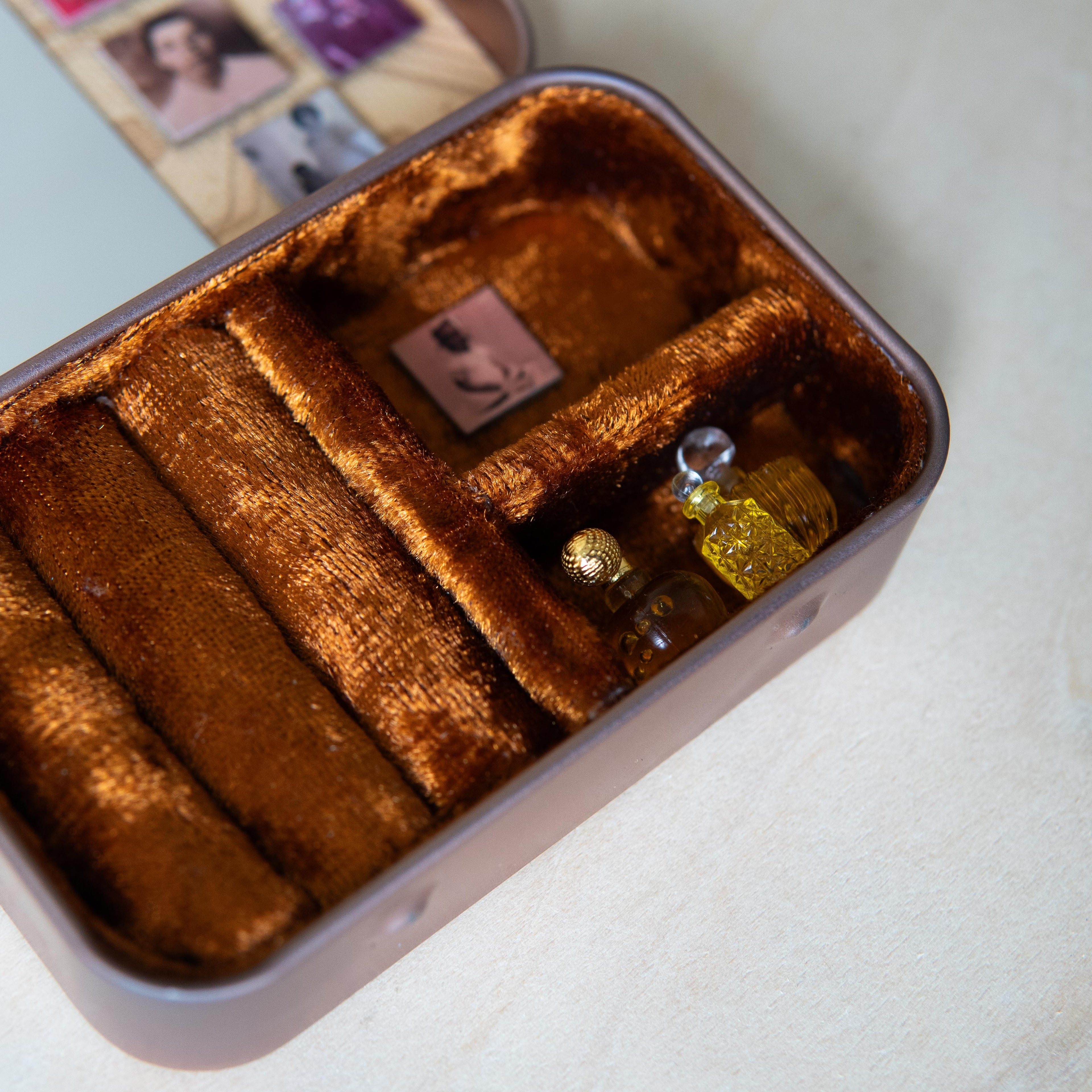 The Sanctuary Tin — Maam of the Set Girls