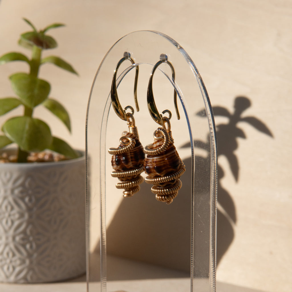 Mami Wata Julie: Shell Earrings