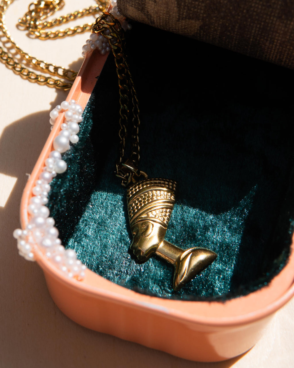 Nefertiti Gold Necklace